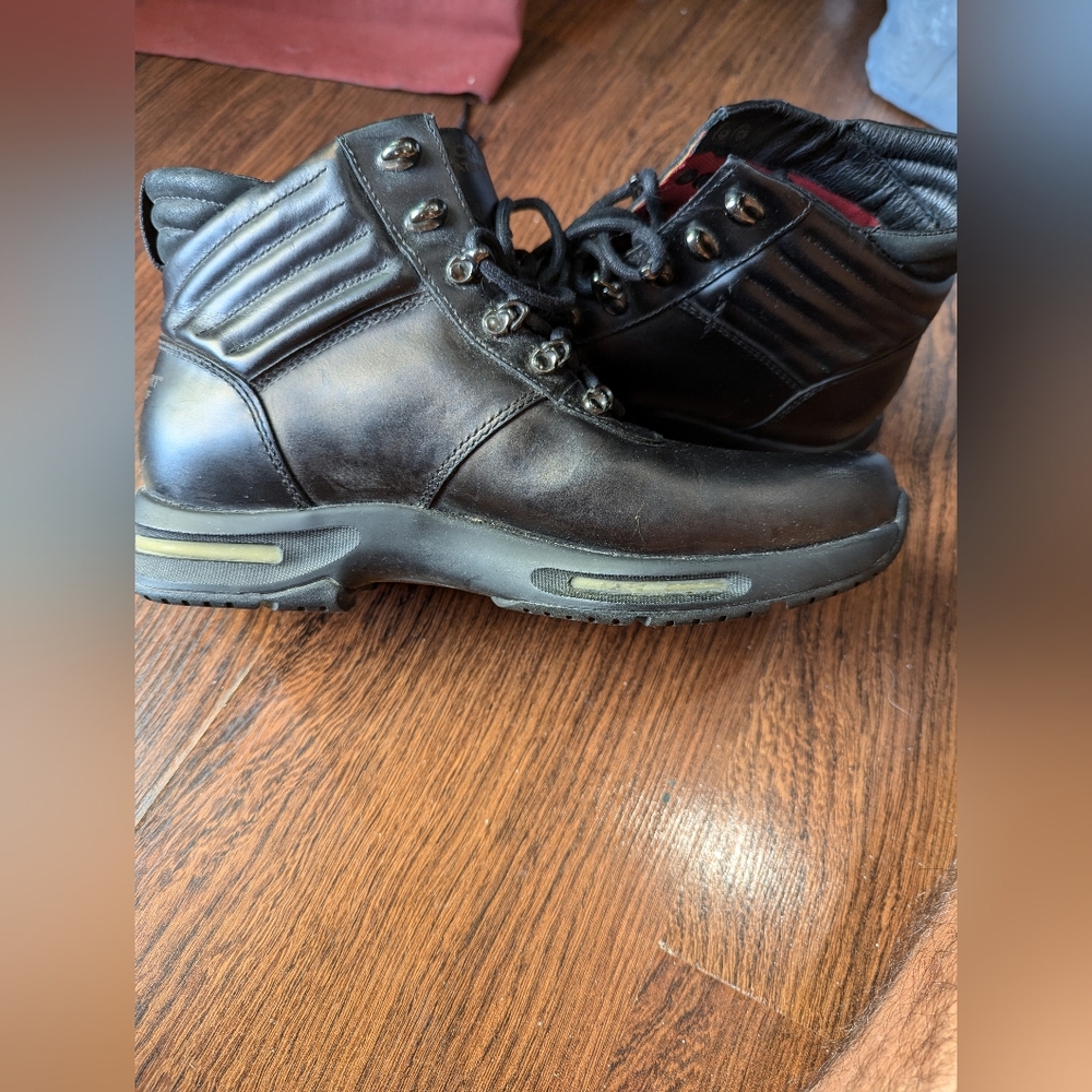 Rockport x Adidas torsion waterproof boots size M8.5